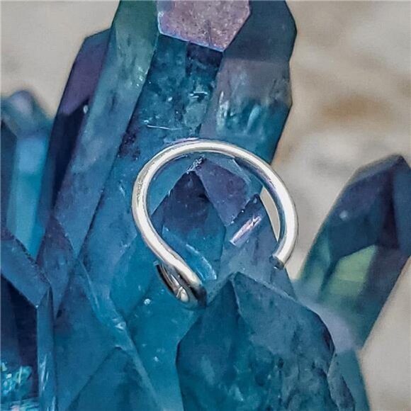 Fake Clip On Nose Ring 20g - 925 Sterling Silver Tiny Faux Piercing Hoop - Picture 5 of 7